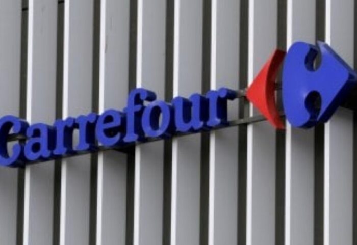 Carrefour cover