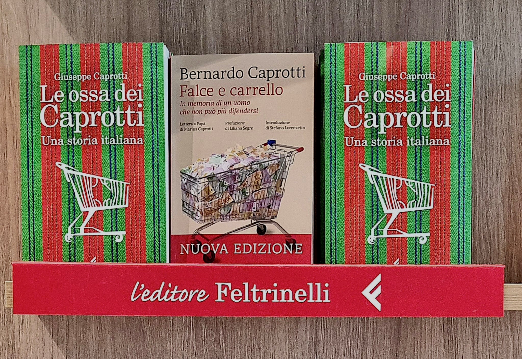 Le ossa dei Caprotti Falce e Carrello cover