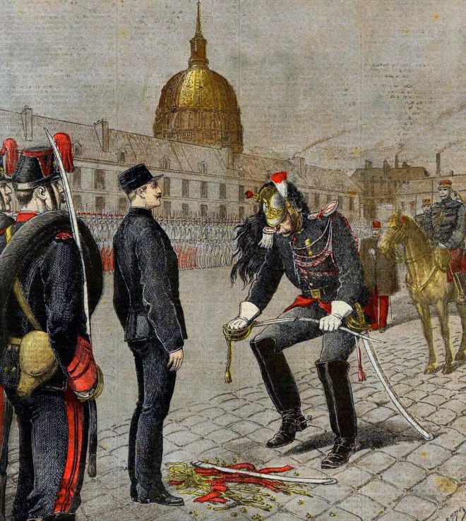 Alfred Dreyfus degradato e disonorato