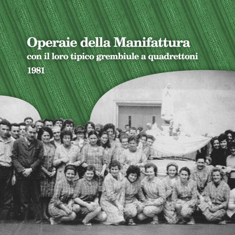Operaie della Manifattura con il loro tipico grembiule a quadrettoni_, 1981