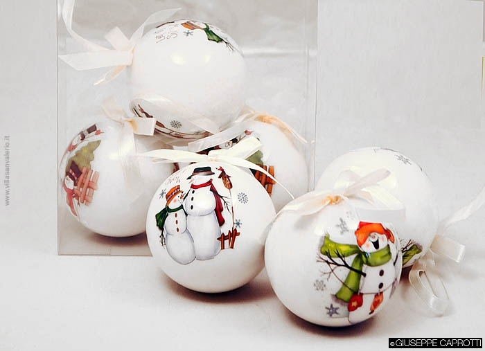 dalla collezione Esselunga Natale 2009, le decorazioni natalizie Made in China
